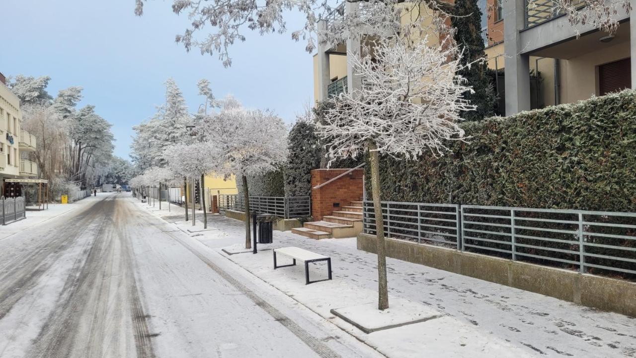 Apartament Wyspa, 2 Pokoje, Parking Gratis Miedzywodzie Bagian luar foto